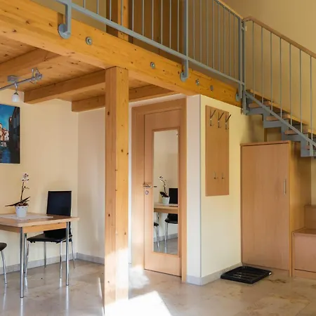 Muellers Weingut Und Weinstube Im Auerberg Homestay Nordheim (Baden-Wurttemberg)