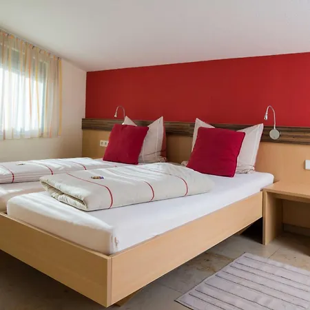 Muellers Weingut Und Weinstube Im Auerberg * Nordheim (Baden-Wurttemberg)